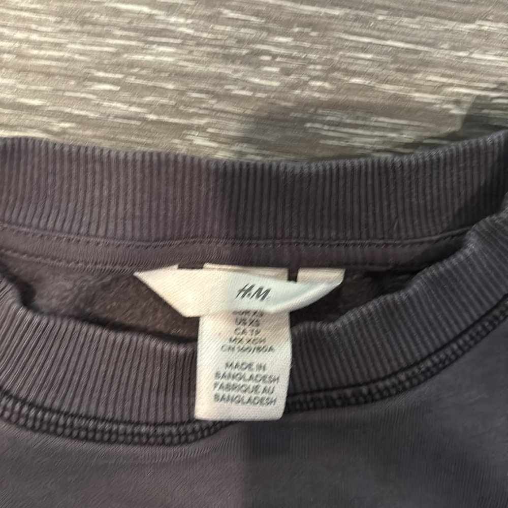 H+M New York sweater - Picture 3 of 3